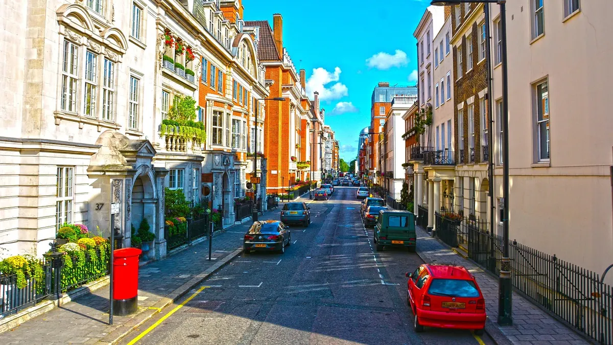 London Routes for Urgent Couriers: How to Avoid Congestion Zone Delays